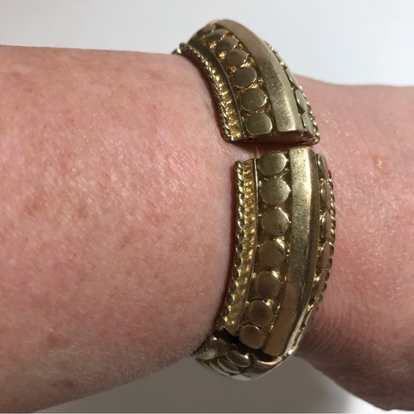 Vintage Gold Tone Metal Sectioned Stretch Bangle Bracelet - Picture 5 of 6